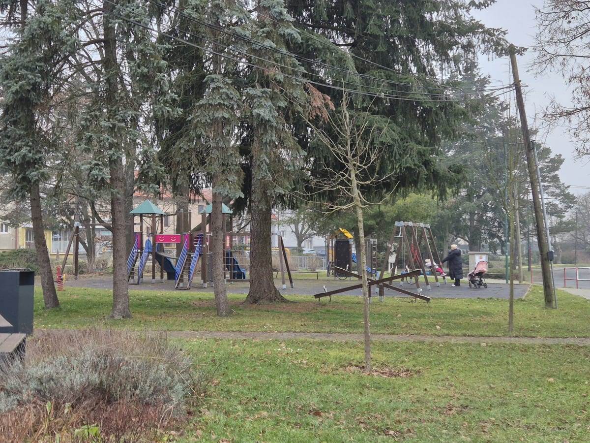 Detské ihrisko a športovisko Slanská