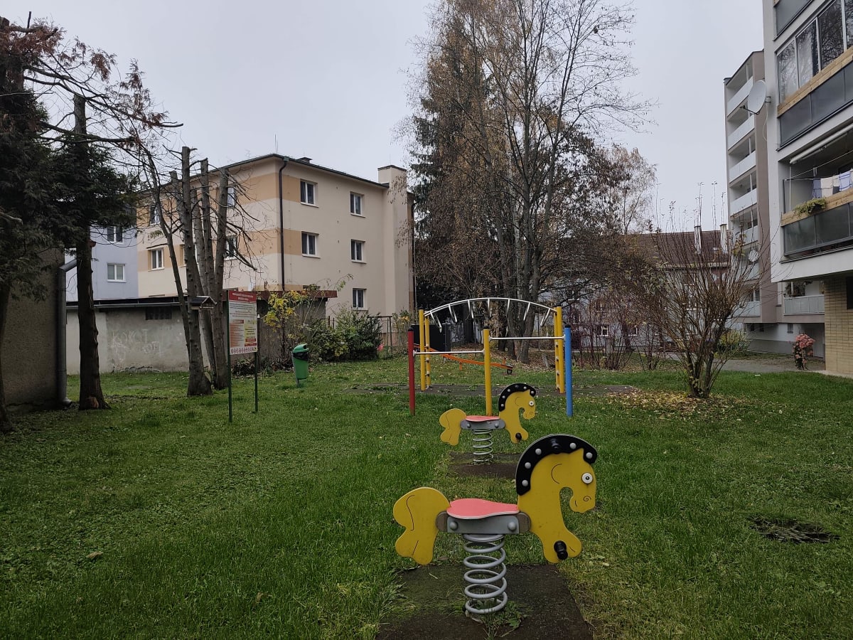 Detské ihrisko Hviezdoslavova 35