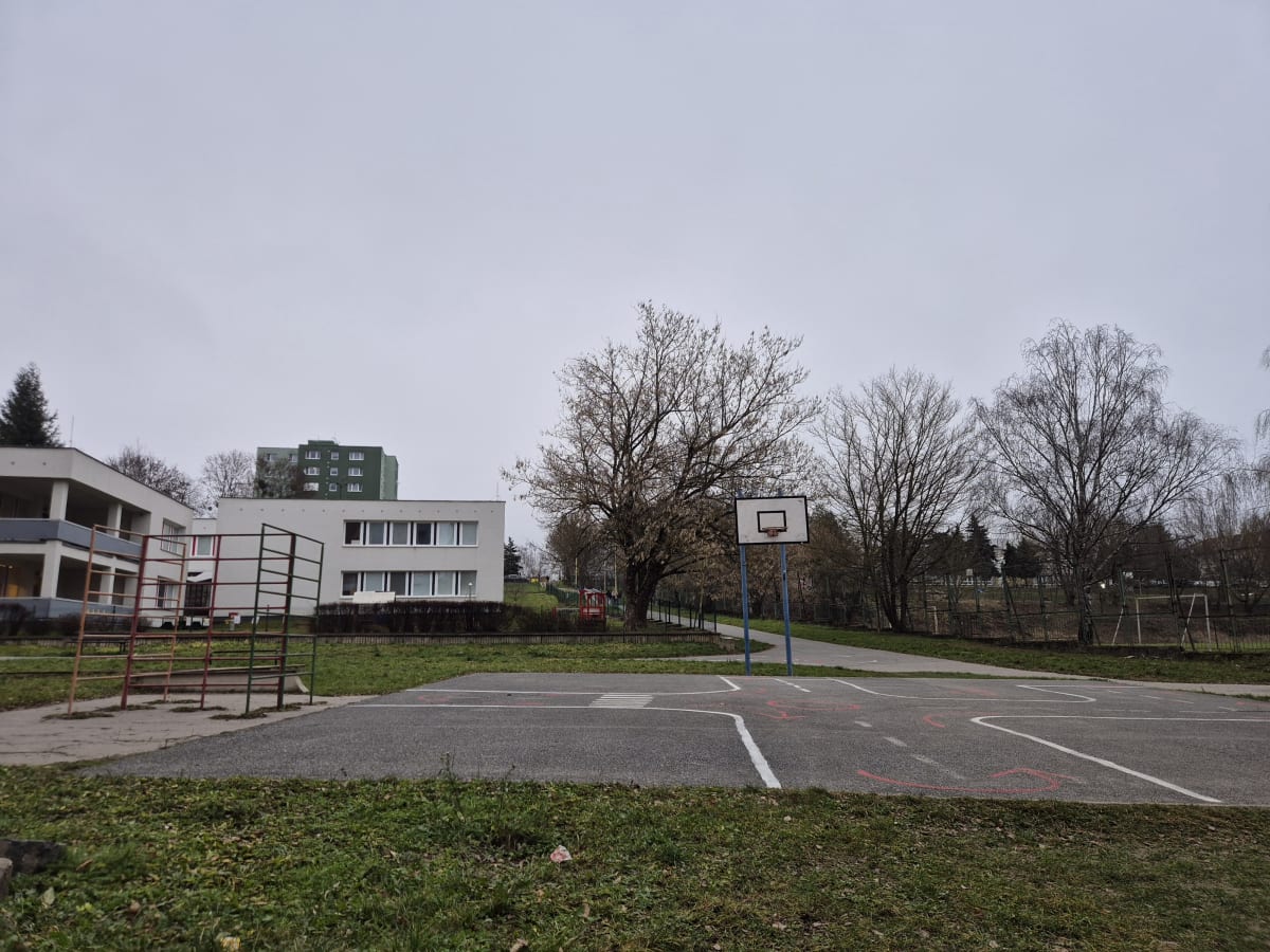 Detské ihrisko a športovisko Sabinovská