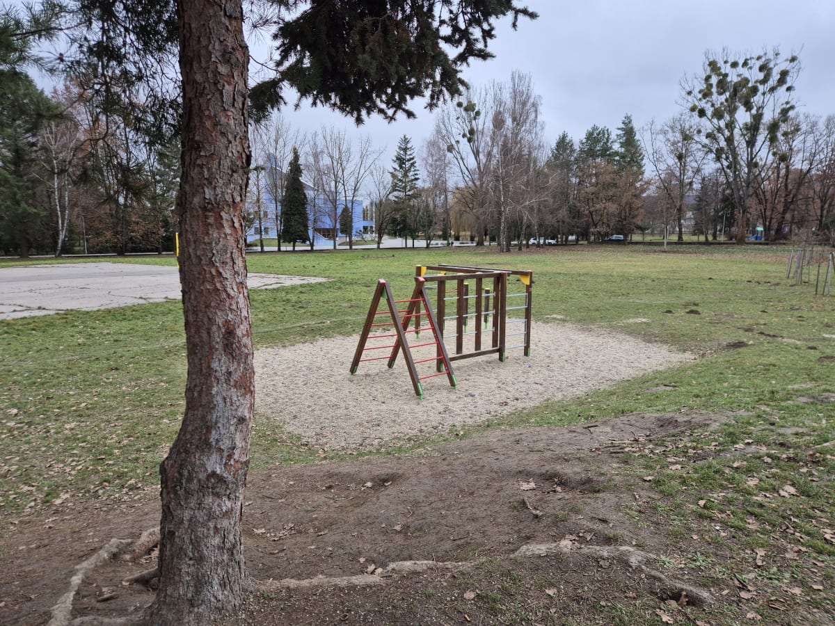 Detské ihrisko a športovisko Volgogradská