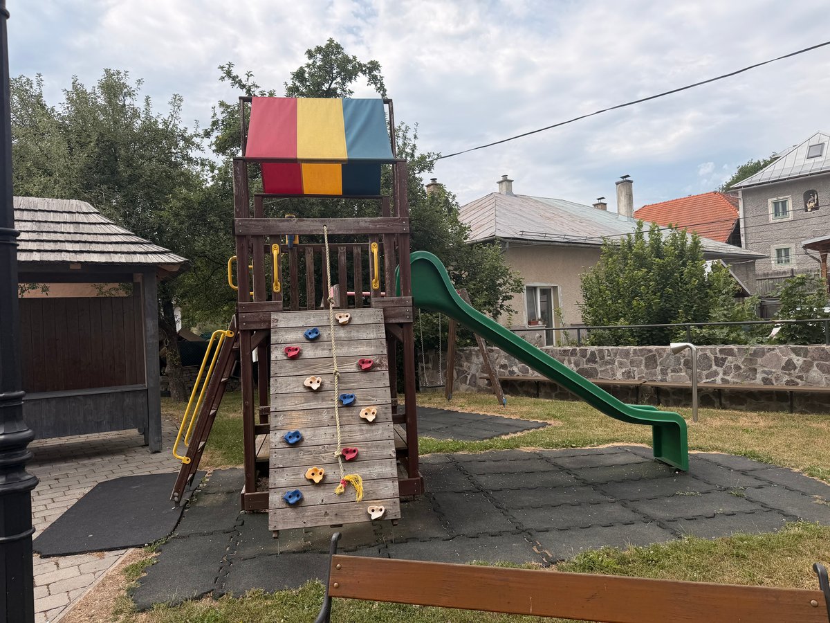 Banská Belá Namestie