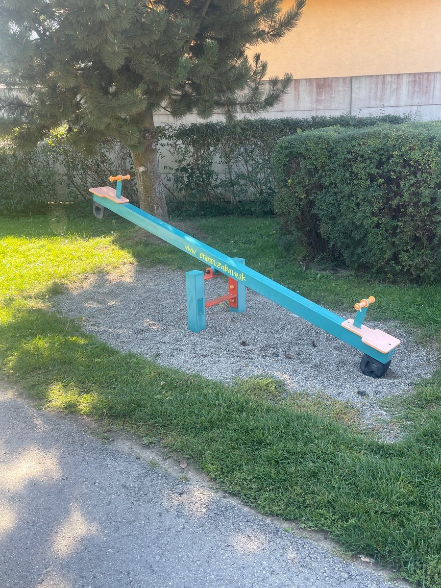 Detské ihrisko pri COOP Jednota